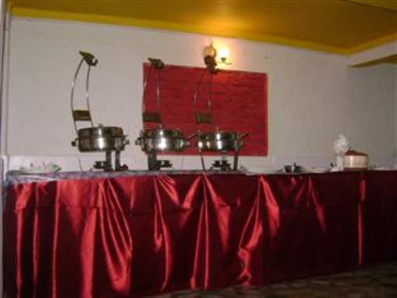 Hotel New Bharat Bhīm Tāl Buitenkant foto