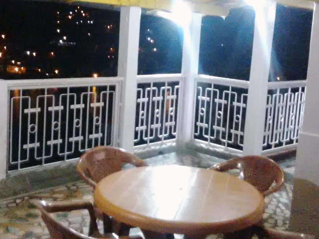 Hotel New Bharat Bhīm Tāl Buitenkant foto